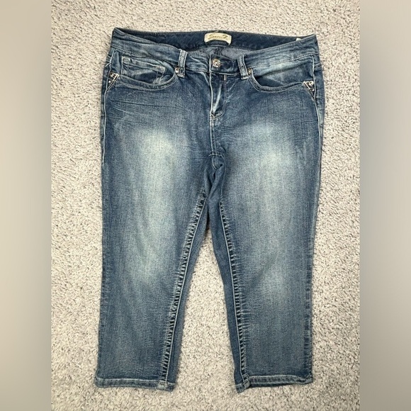 Seven7 Jeans Womens 12 Capri Stretch Regular Classic Casual Beach Vacation Denim - Picture 1 of 6